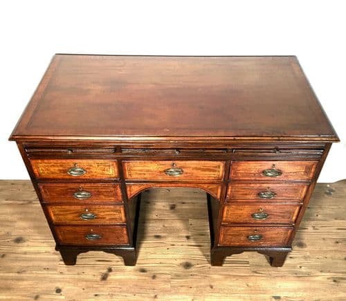 Victorian Antique Flamed Mahogany Keyhole Desk / Work Station / 19th Century