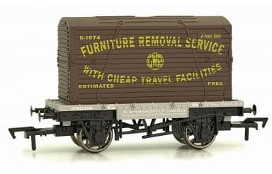 Dapol 4F-037-005 OO Gauge SR Conflat Wagon & Container K584 
