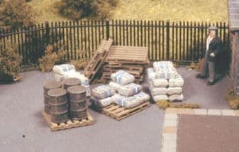 514 Pack of Assorted Pallets, Sacks & Barrels ##Out Of Stock##