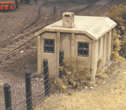 518 Concrete Lineside Huts (2) ##Out Of Stock##