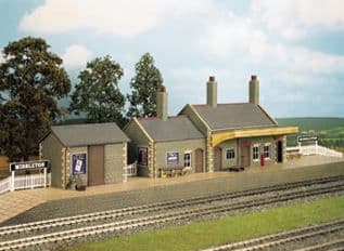 CK17 Country Station, Stone Built