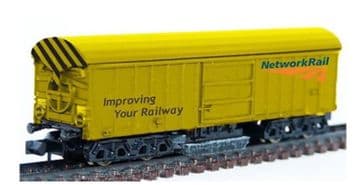 GM2420101 Network Rail Track Cleaning Wagon