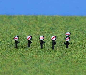 PDX361 PD Marsh N Gauge Painted Ground Signals  ##Out Of Stock##
