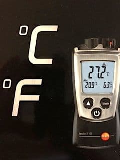 Ground temperature and humidity gauge